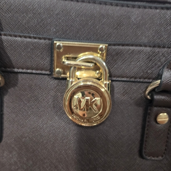 Michael Kors Large Hamilton Chocolate Brown Tote w/ Pad Lock - Picture 15 of 15
